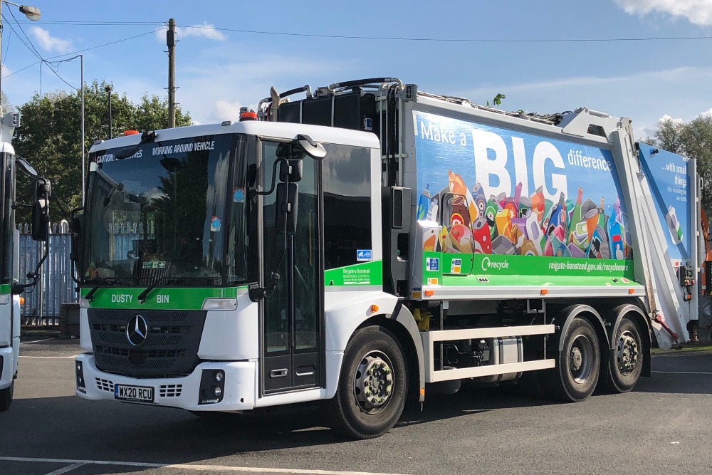 A recycling truck