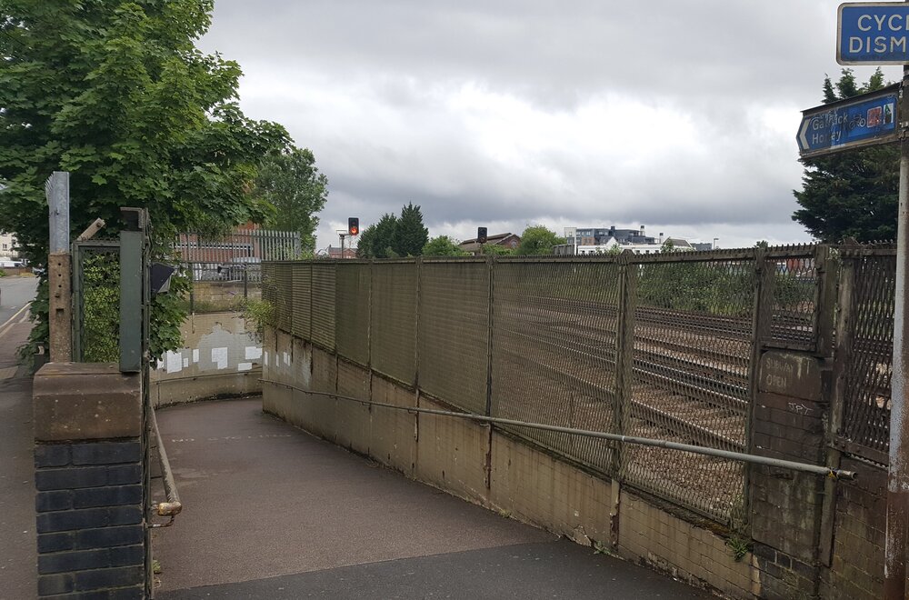 Horley subway closed until 30 August 2024