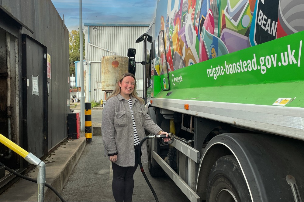 Cllr Avery refuels a refuse vehicle with biofuel